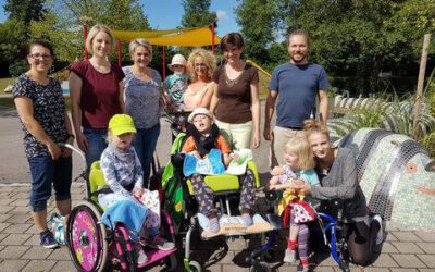 Selbstgenähte Lätzchen für die Wutach-Schule